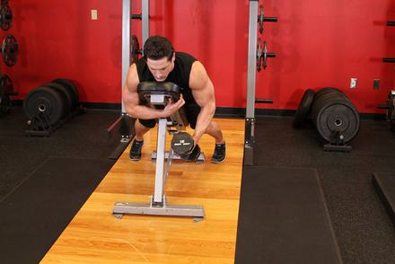 Dumbbell Lying One-Arm Rear Lateral Raise