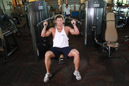 Machine Shoulder (Military) Press